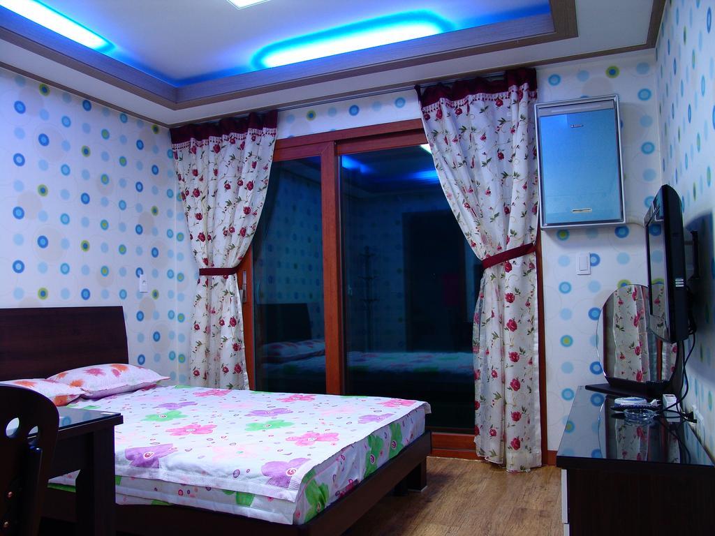 Yongdu Beach Pension Boryeong Exterior foto